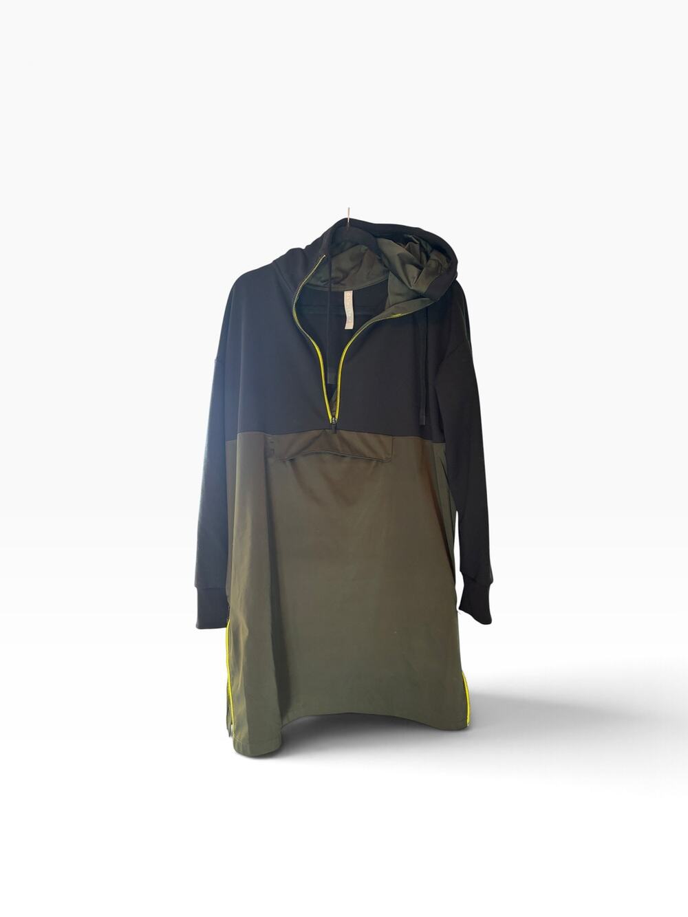 Athleta Radiant Hybrid Dress Hooded Anorak Pullover Half-Zip Black Green Size M